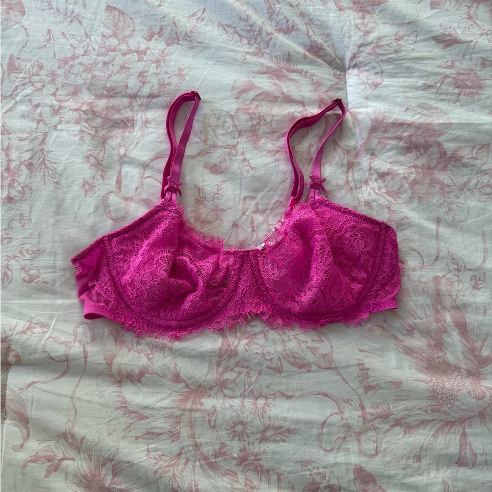 Victoria’s Secret bra